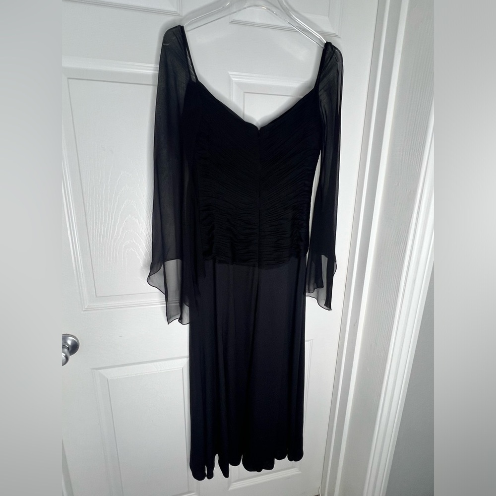 Carolina Herrera Black MIDI Long Sleeve Midi Dress Silk Sz 4